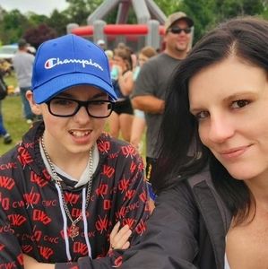 Meet your Posher, Jessica-lynn